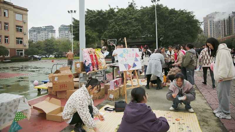 文化周|共享閑置，“集市”行樂，四川海蓉開展愛心集市公益活動